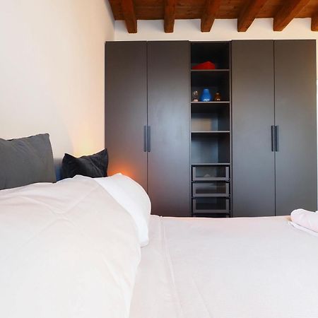 Primopiano - Zumbini Apartment Milan Bagian luar foto