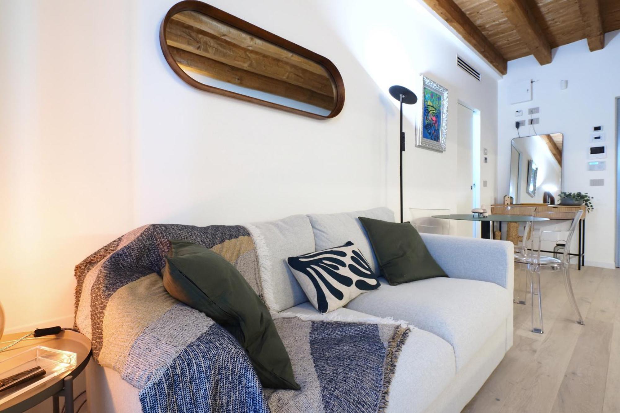 Primopiano - Zumbini Apartment Milan Bagian luar foto