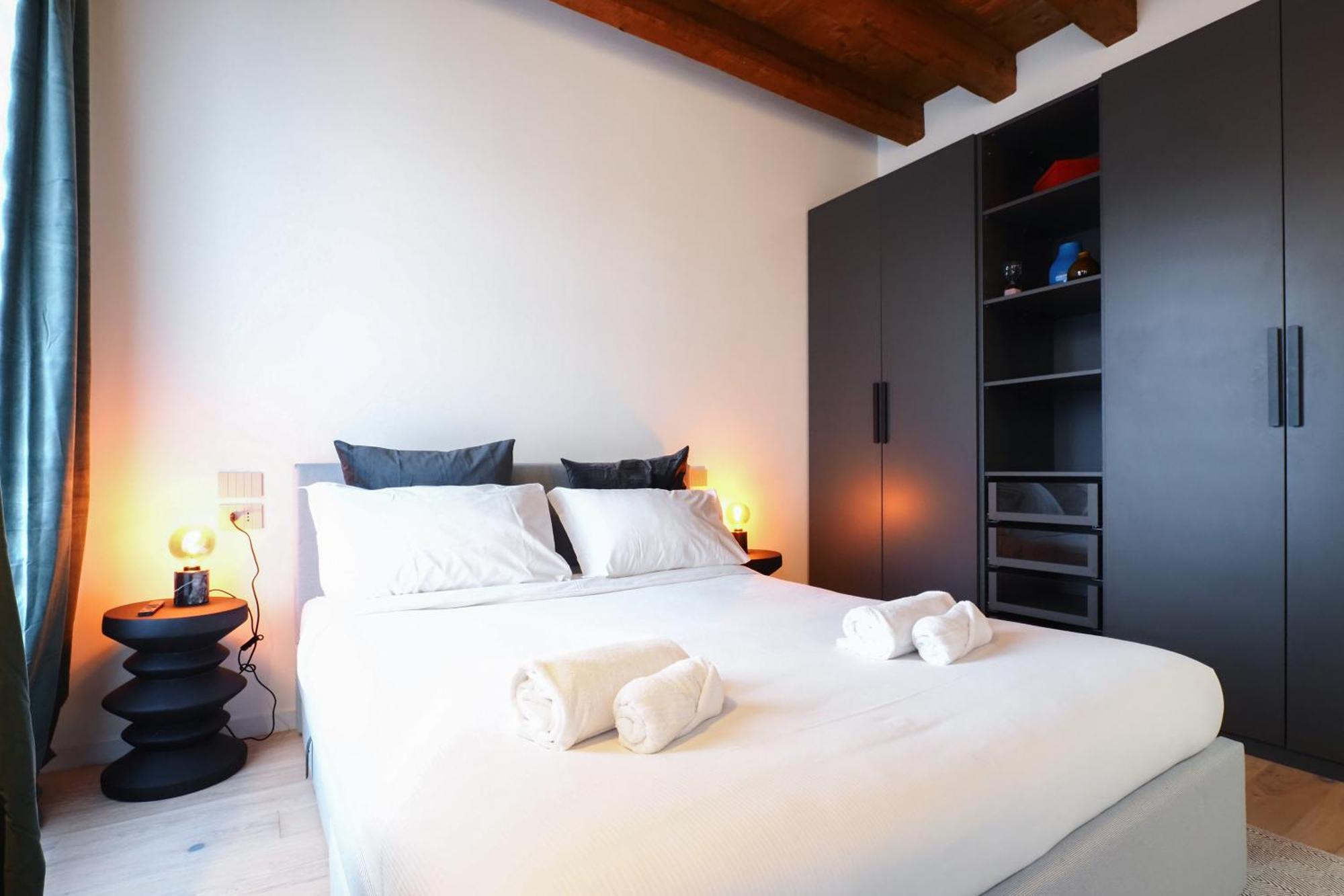 Primopiano - Zumbini Apartment Milan Bagian luar foto