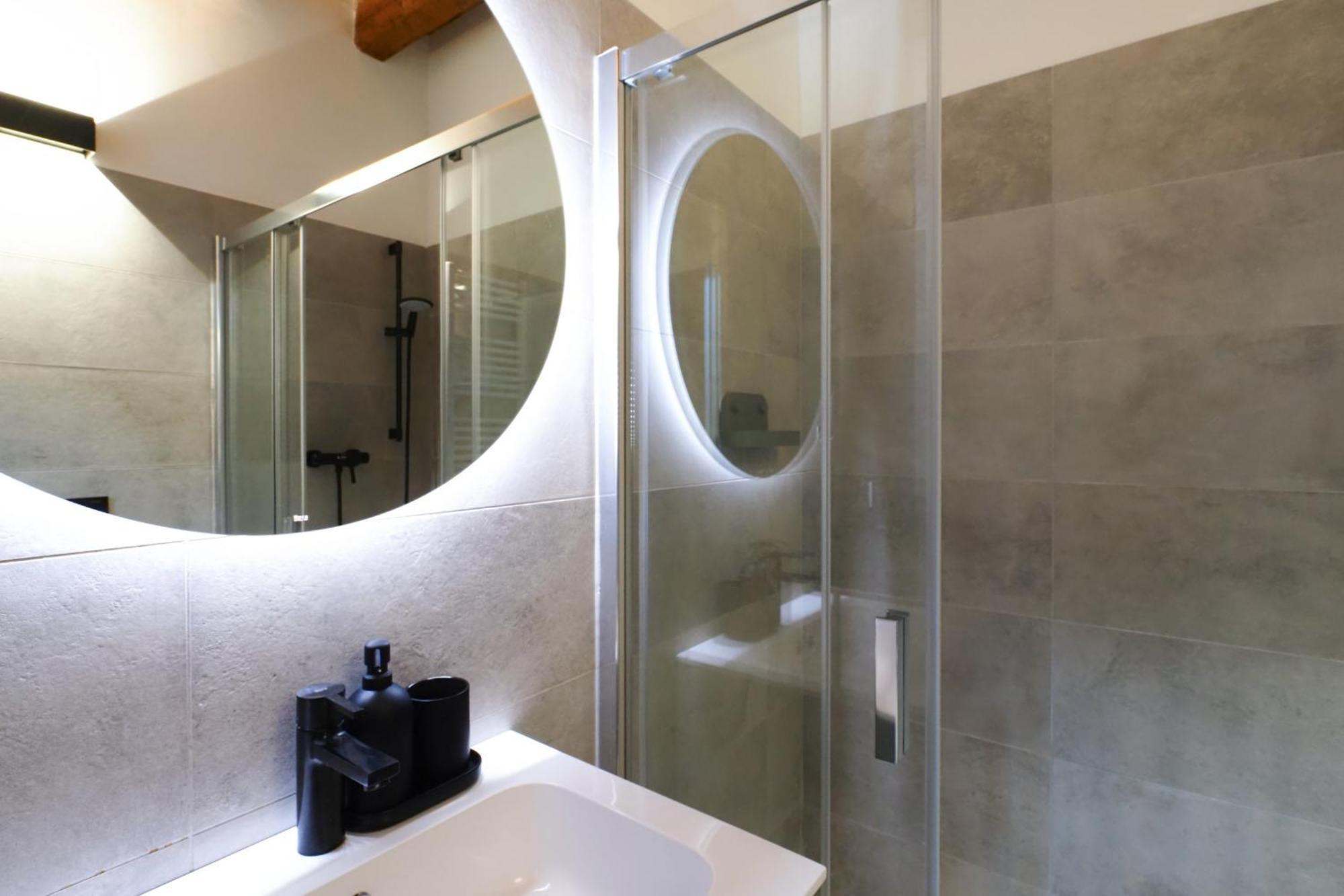 Primopiano - Zumbini Apartment Milan Bagian luar foto