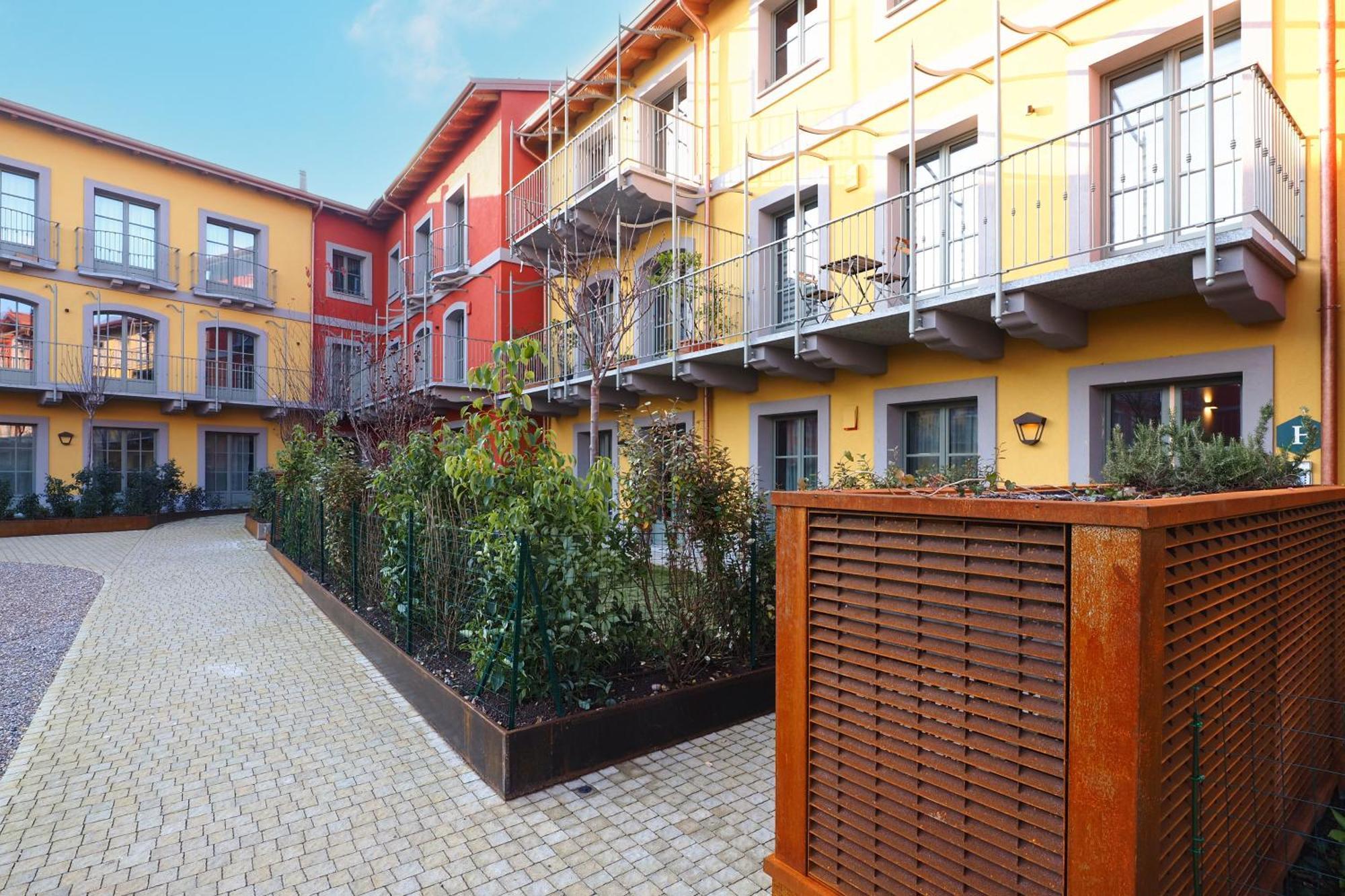 Primopiano - Zumbini Apartment Milan Bagian luar foto